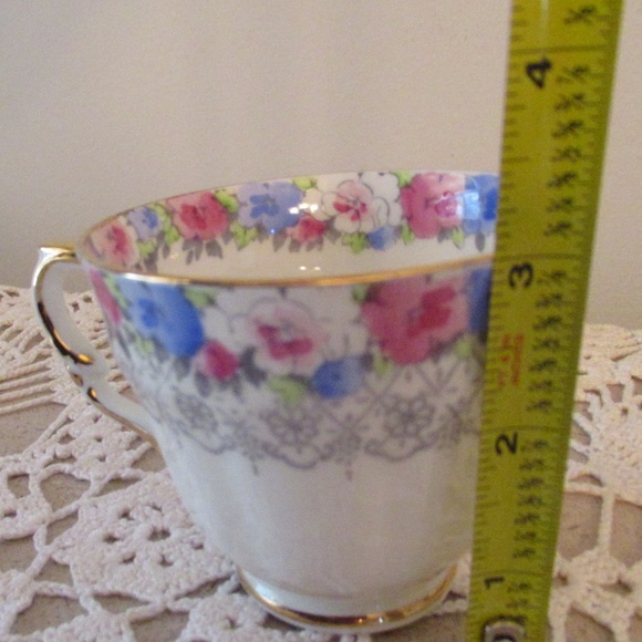 Crown Fine Bone China Cup & Saucer - Picture 9 of 9